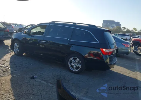2011 Honda Odyssey z USA, uszkodzony, nr VIN MISSINGVIN
